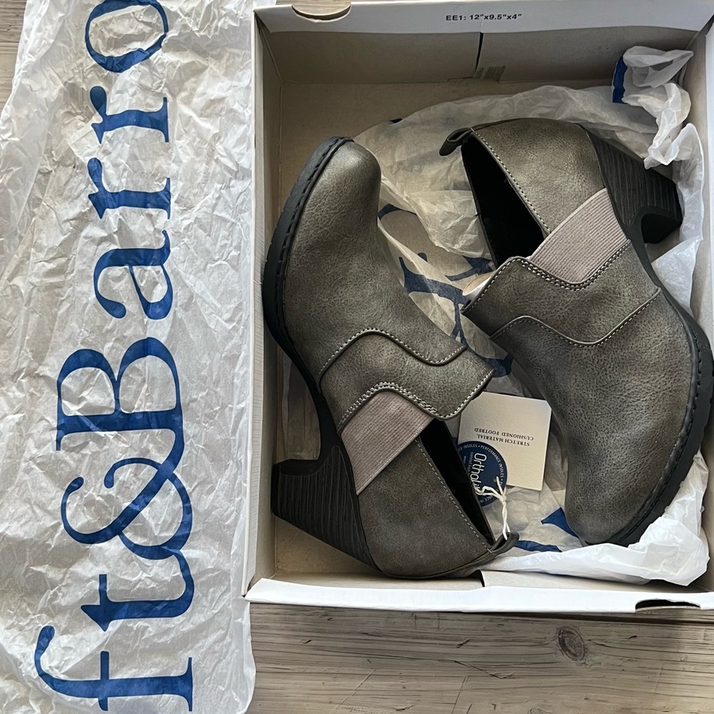 Croft K Burro ankle boots